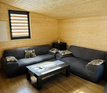 Lacu Rosu Cabin | 80 m² Lodge ∙ 3 bedrooms ∙ 10 guests
