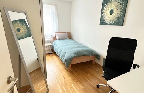 Albisrieden Resort | 80 m² Private room ∙ 1 bedroom ∙ 1 guest