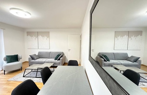 Albisrieden Resort | 80 m² Private room ∙ 1 bedroom ∙ 1 guest