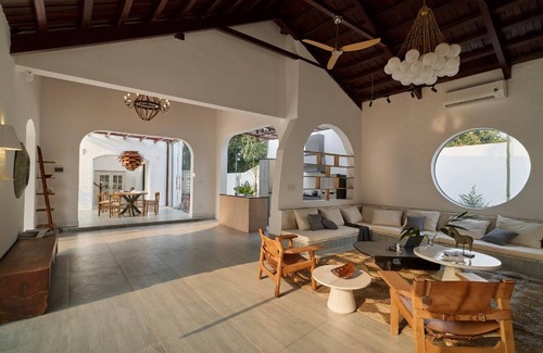 Ba Vi House | 800 m² House ∙ 5 bedrooms ∙ 15 guests