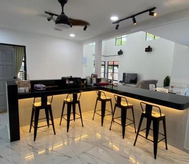 Alor Gajah Villa | 803 Villa AFamosa Villa