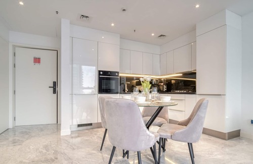 Downtown Dubai Apartment | 806, The Pad