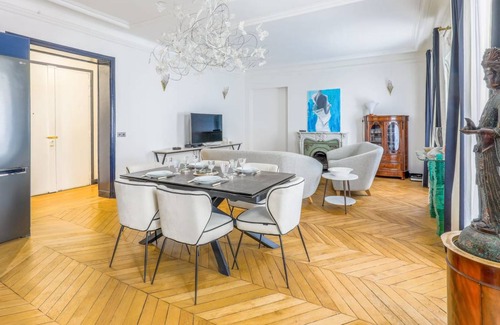 Neuilly-sur-Seine Apartment | 84 m² Apartment ∙ 2 bedrooms ∙ 4 guests