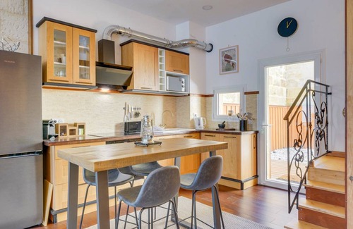 Lormont Apartment | 85 m² Apartment ∙ 2 bedrooms ∙ 4 guests