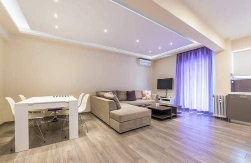 Glyfada Apartment | 85 m² Apartment ∙ 2 bedrooms ∙ 6 guests