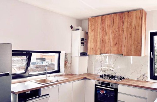 Suceava County Apartment | 85 m² Apartment ∙ 2 bedrooms ∙ 5 guests
