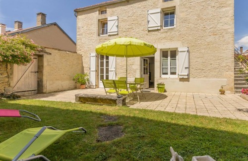 Chaignay House | 85 m² House ∙ 2 bedrooms ∙ 5 guests