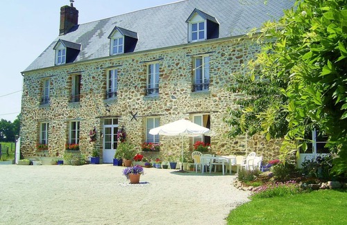 Cavigny House | 86 m² House ∙ 2 bedrooms ∙ 5 guests