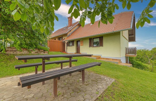 Ljutomer House | 86 m² House ∙ 4 bedrooms ∙ 7 guests