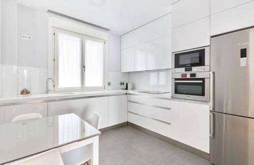 Segundo Ensanche Apartment | 87 m² Apartment ∙ 3 bedrooms ∙ 5 guests