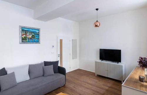 Vinohrady Apartment | 87 m² Serviced apartment ∙ 2 bedrooms ∙ 6 guests