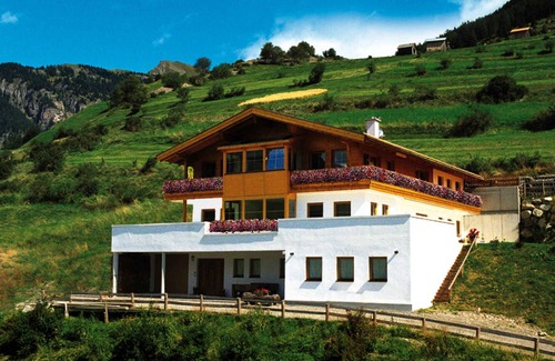 Nauders Apartment | 88 m² Apartment ∙ 2 bedrooms ∙ 4 guests