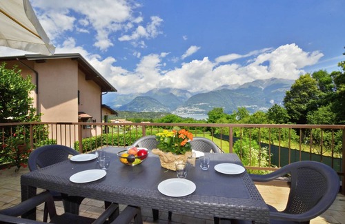 Colico House | 88 m² House ∙ 2 bedrooms ∙ 6 guests