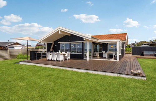 Næs House | 88 m² House ∙ 4 bedrooms ∙ 6 guests