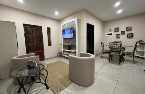 Menlo Park Apartment | 88 on Hazelwood Your Urban Oasis