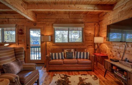 San Juan River Village House | 880 Harman Ave