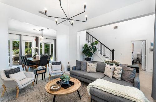 Hillsboro Pines Villa | 8BR Entertainers Estate w Pool Games Theater