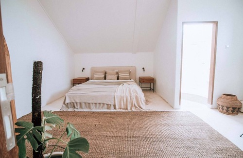 Padonan Hotel | 9 Bedroom Hotel Sages with Private Pool