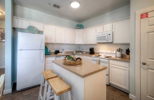 Port Aransas Cottage | 9 Costa Bahia Sleeps 20, Pool + Beach Nearby Perfect for Families