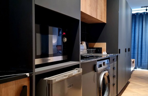 Century City Apartment | 9 Palms by Smart City Stays