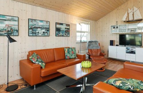 Hirtshals House | 9 person holiday home in Hirtshals-By Traum