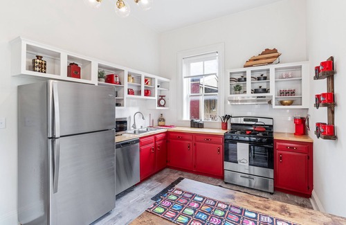 Old Louisville Apartment | 90 Days - Bring Dog - Walk Score 84