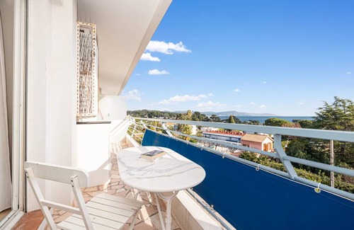 Cap-d'Antibes Apartment | 90 m² Apartment ∙ 2 bedrooms ∙ 4 guests