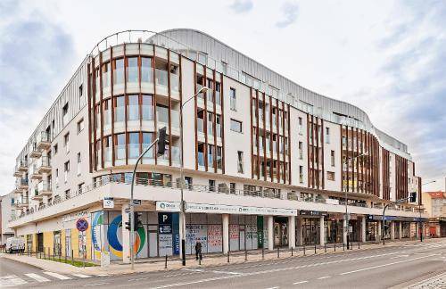 Poznan City Center Apartment | 90 m² Apartment ∙ 2 bedrooms ∙ 9 guests
