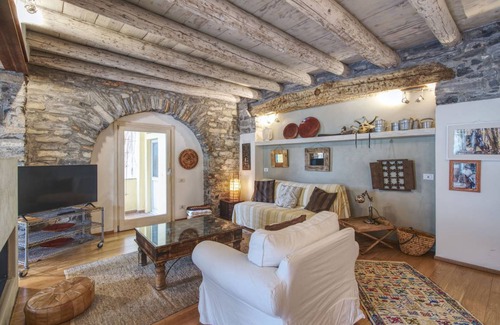 Moltrasio Apartment | 90 m² Apartment ∙ 1 bedroom ∙ 4 guests