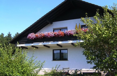 Losheim am See Apartment | 90 m² Apartment ∙ 2 bedrooms ∙ 4 guests