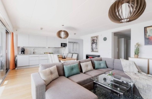 Huskvarna Apartment | 90 m² Apartment ∙ 2 bedrooms ∙ 2 guests