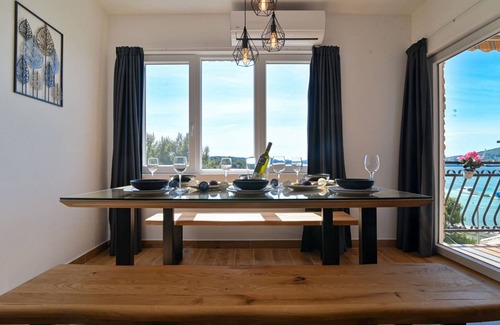 Trogir Apartment | 90 m² Apartment ∙ 3 bedrooms ∙ 8 guests
