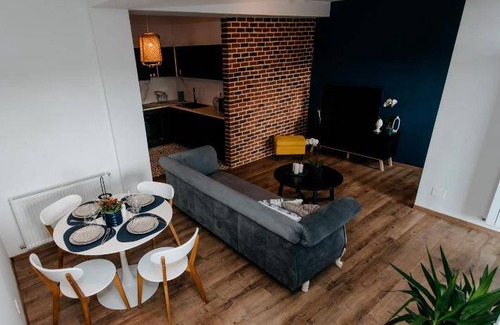 Cluj-Napoca Apartment | 90 m² Apartment ∙ 3 bedrooms ∙ 7 guests