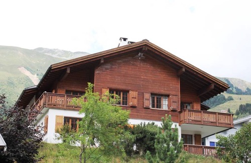 Sedrun Apartment | 90 m² Apartment ∙ 3 bedrooms ∙ 6 guests