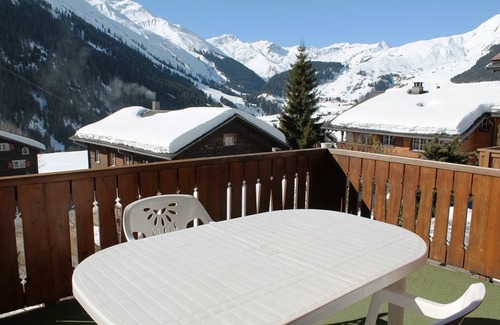 Sedrun Apartment | 90 m² Apartment ∙ 3 bedrooms ∙ 6 guests