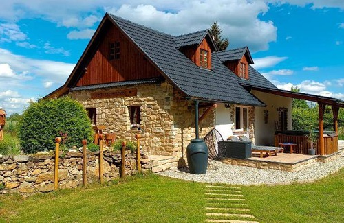 Ceske Budejovice 7 House | 90 m² House ∙ 3 bedrooms ∙ 6 guests