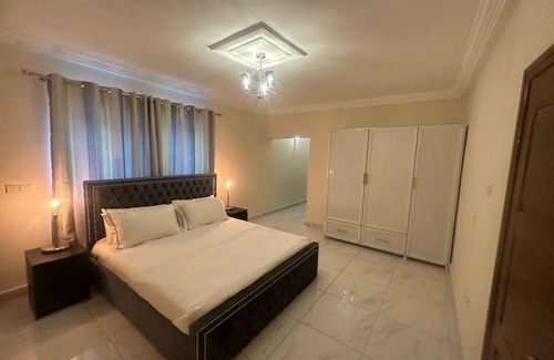 Freetown House | 90 m² House ∙ 3 bedrooms ∙ 6 guests