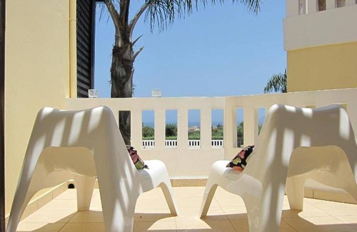 Maleme Resort | 90 m² Resort ∙ 3 bedrooms ∙ 6 guests