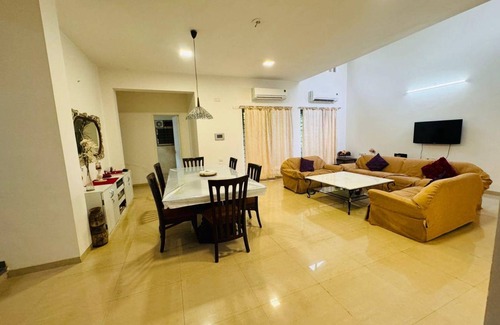 Lavasa Villa | 900 m² Villa ∙ 4 bedrooms ∙ 12 guests