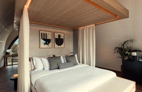 Voula Hotel | 91 Athens Riviera, The Resort