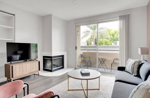 Sherman Oaks Apartment | 91 m² Apartment ∙ 2 bedrooms ∙ 4 guests
