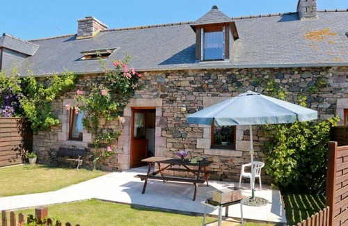 Frehel House | 92 m² Gîte ∙ 3 bedrooms ∙ 6 guests