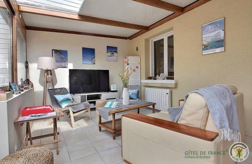 Perros-Guirec House | 92 m² Gîte ∙ 3 bedrooms ∙ 5 guests