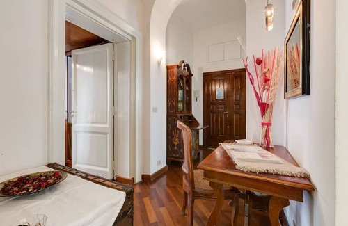 Rome City Centre Apartment | 95 m² Apartment ∙ 3 bedrooms ∙ 5 guests