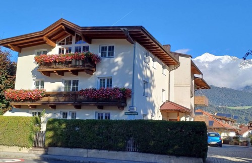 Kolsass Apartment | 95 m² Apartment ∙ 2 bedrooms ∙ 2 guests