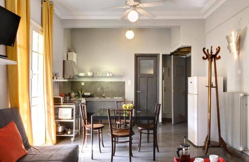 Pangrati Apartment | 95 m² Apartment ∙ 2 bedrooms ∙ 127 guests