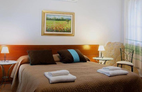 Olmedo House | 95 m² Farmhouse ∙ 2 bedrooms ∙ 5 guests