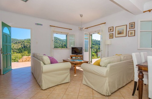 Vathy Villa | 95 m² Villa ∙ 2 bedrooms ∙ 4 guests