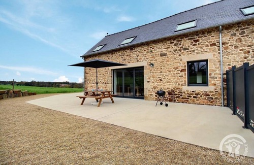 Plouvara House | 96 m² Gîte ∙ 3 bedrooms ∙ 4 guests