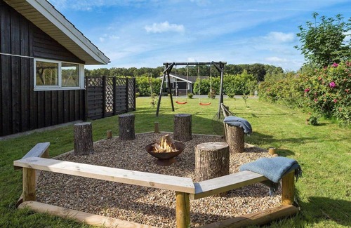 Pøt Strandby House | 97 m² House ∙ 3 bedrooms ∙ 6 guests